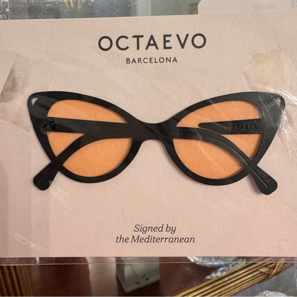 NWT OCTAEVO Dolce Vita Sunglasses Brass Bookmark